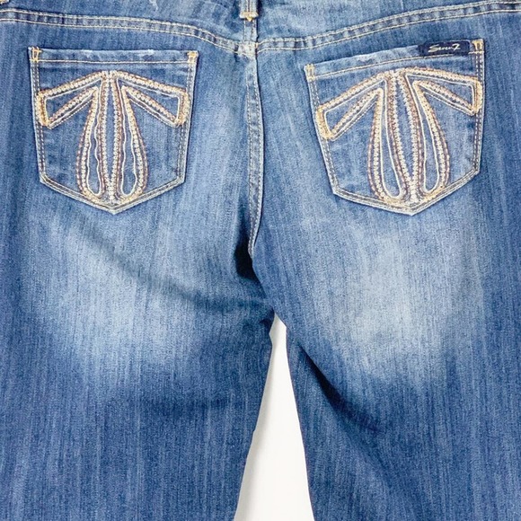 7 Lightly Distressed Bootcut Jeans 30 - Picture 7 of 13